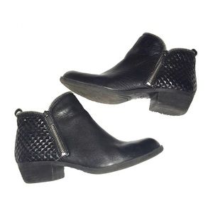 Lucky Brand Bartalino bootie size 8